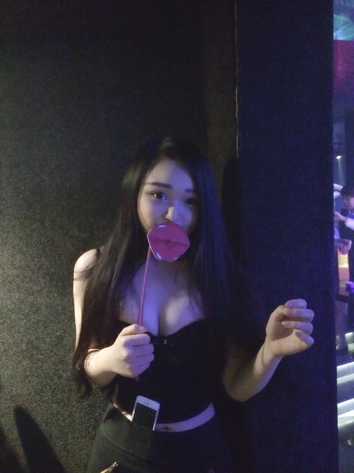 《有夫之妇与快递员》